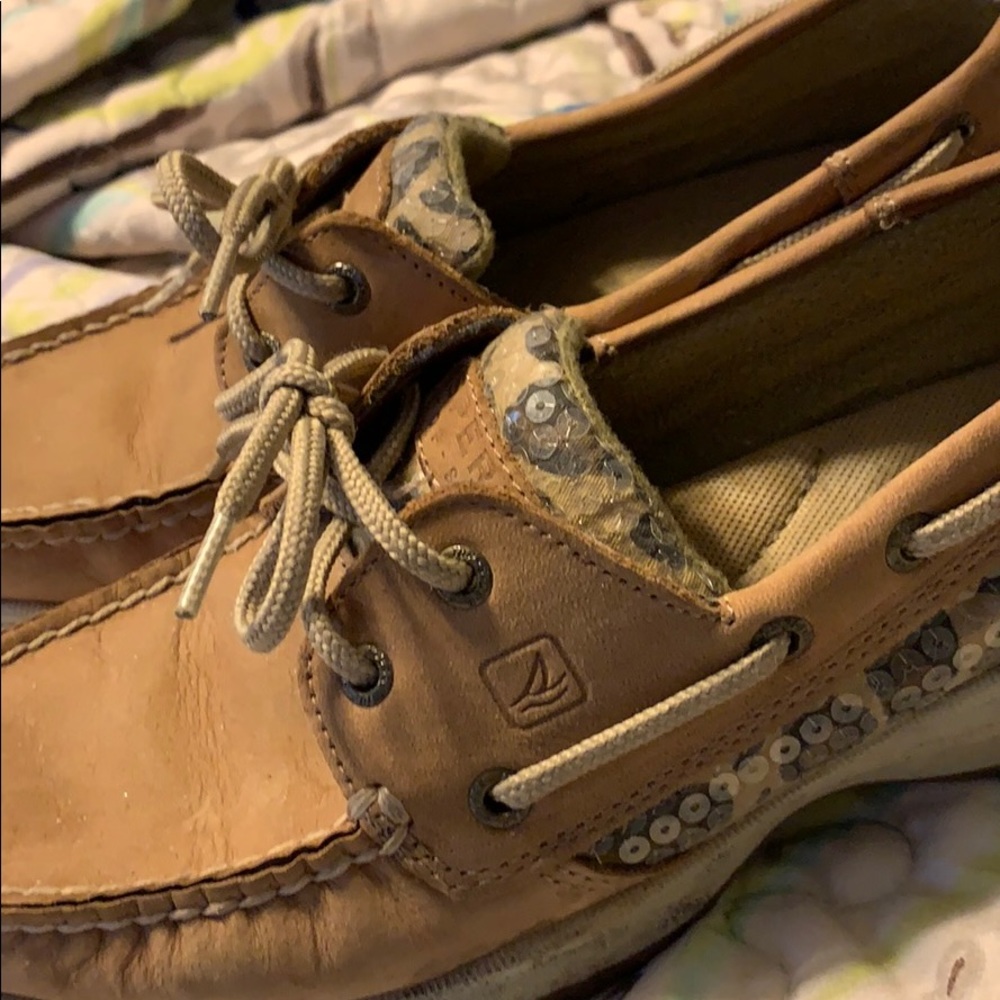 Sperry - Picture 4 of 6